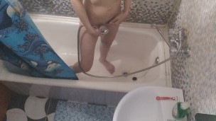 ************* in the bath (wife mastrubiruet and shaves pussy)
